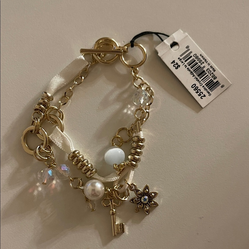 HP💛 Cookie Lee genuine crystal adjusts to large bracelet brand new with tag